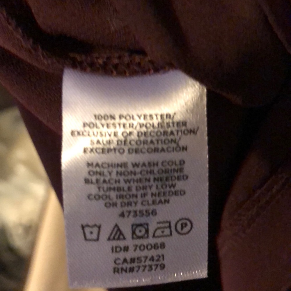 ANN TAYLOR women’s V-neck sleeveless top NWT - Picture 6 of 6